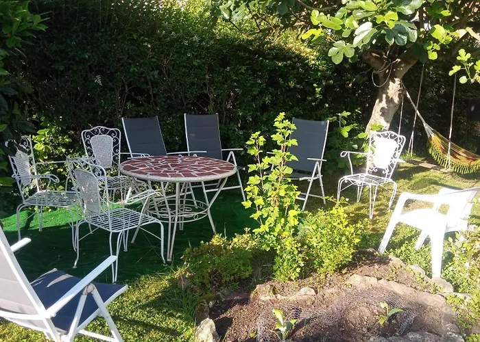 Casa Grande Con Jardin