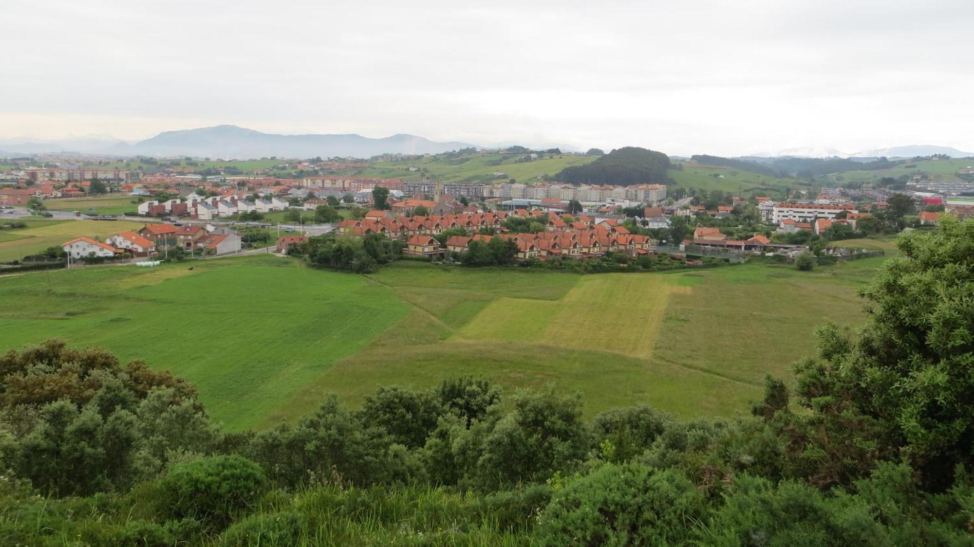 Casa Grande Con Jardin Santa Cruz De Bezana