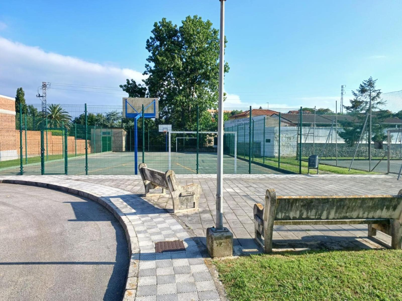 Casa Grande Con Jardin Santa Cruz De Bezana