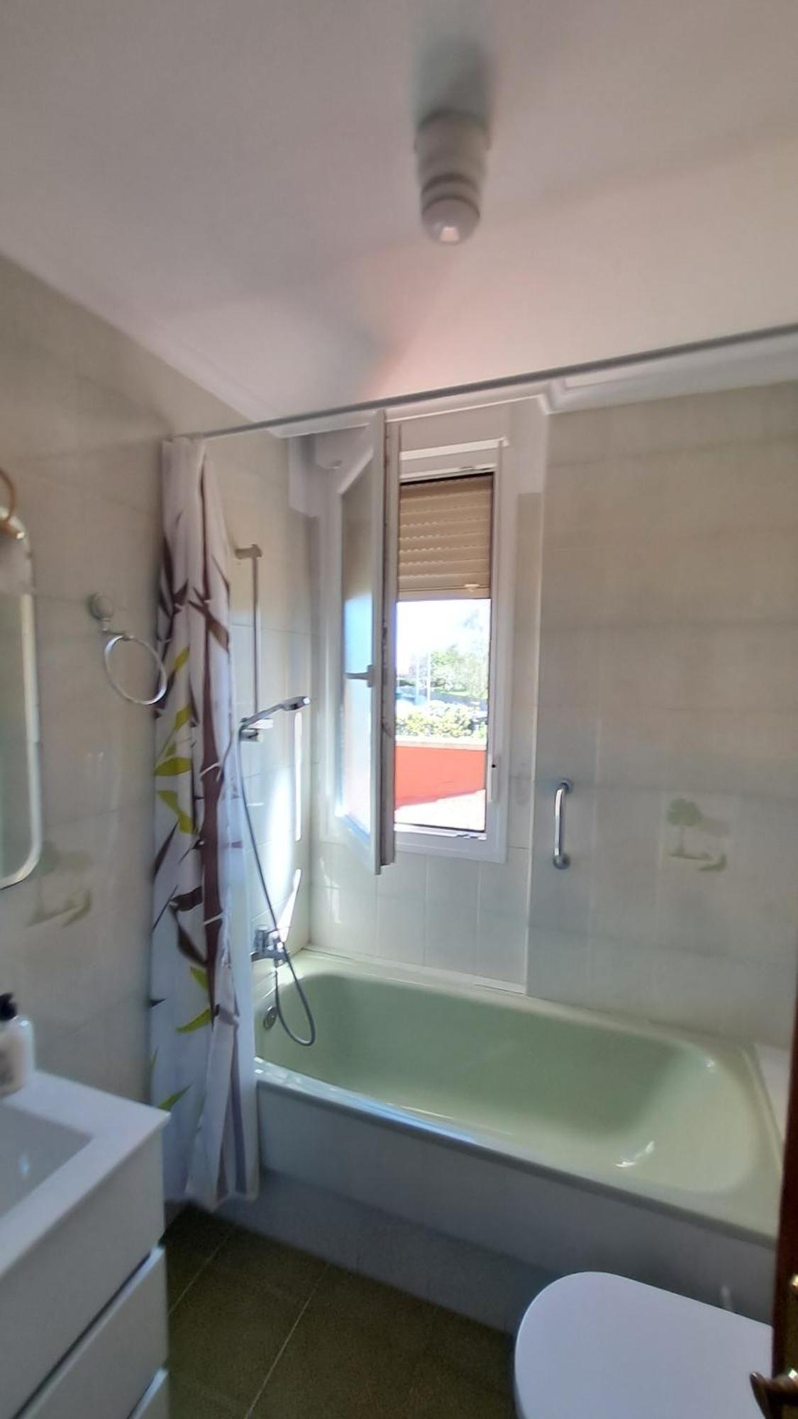 Casa Grande Con Jardin Holiday home